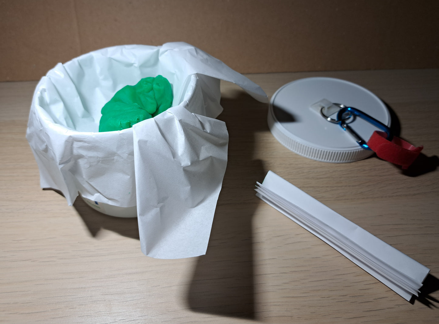 Murray Jar The Portable bin for dog walkers 150ml