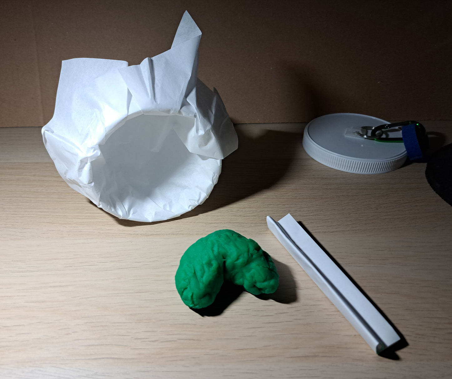 Paper Alternative To Plastic Poop Bags. 100 Grease Proof Paper Sheets. 9 Inch.